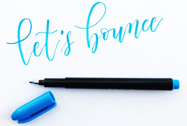 Learn bouncy modern calligraphy brush lettering with these amazing tracing guide worksheets templates from Kelly Creates