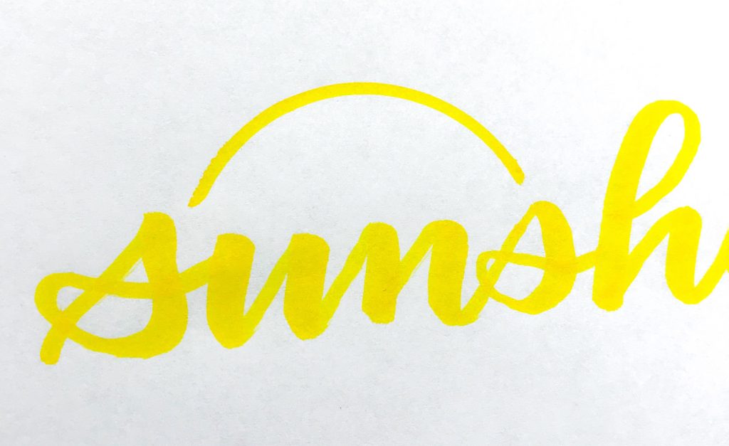 Love this 'Sunshine' hand lettering tutorial with outline technique so bright and happy www.kellycreates.ca