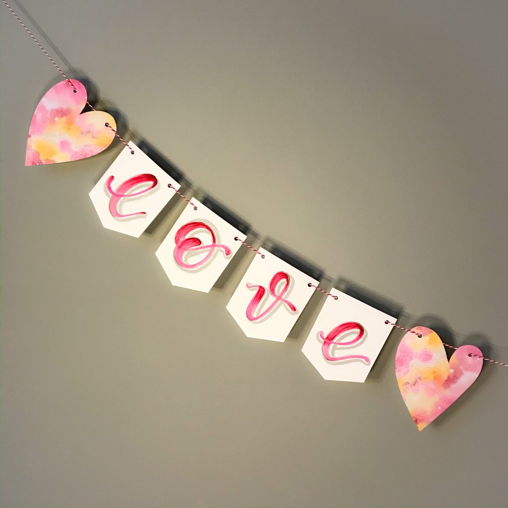 cutest DIY Valentines day love banner tutorial www.kellycreates.ca