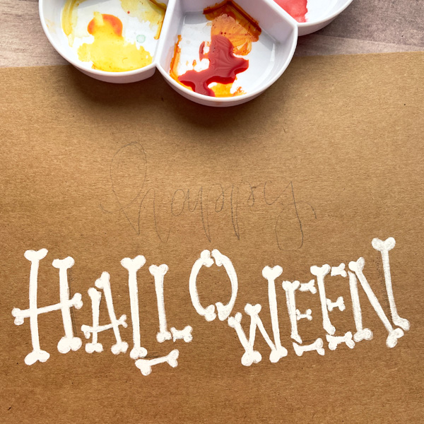 halloween hand lettering tutorial www.kellycreates.ca