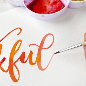free printable thanksgiving be thankful lettering worksheet to download from www.kellycreates.ca