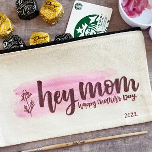 mother's day hand lettering diy fabric pouch bag www.kellycreates.ca